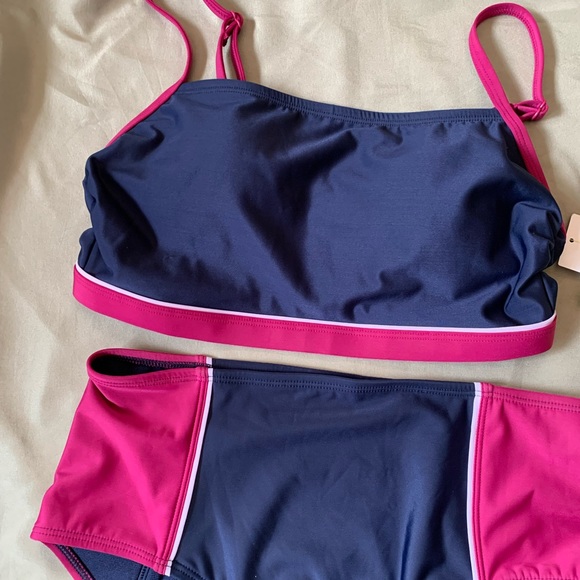 All In Motion women’s swimsuit 2 pc cranberry/ Navy size M - Picture 6 of 7